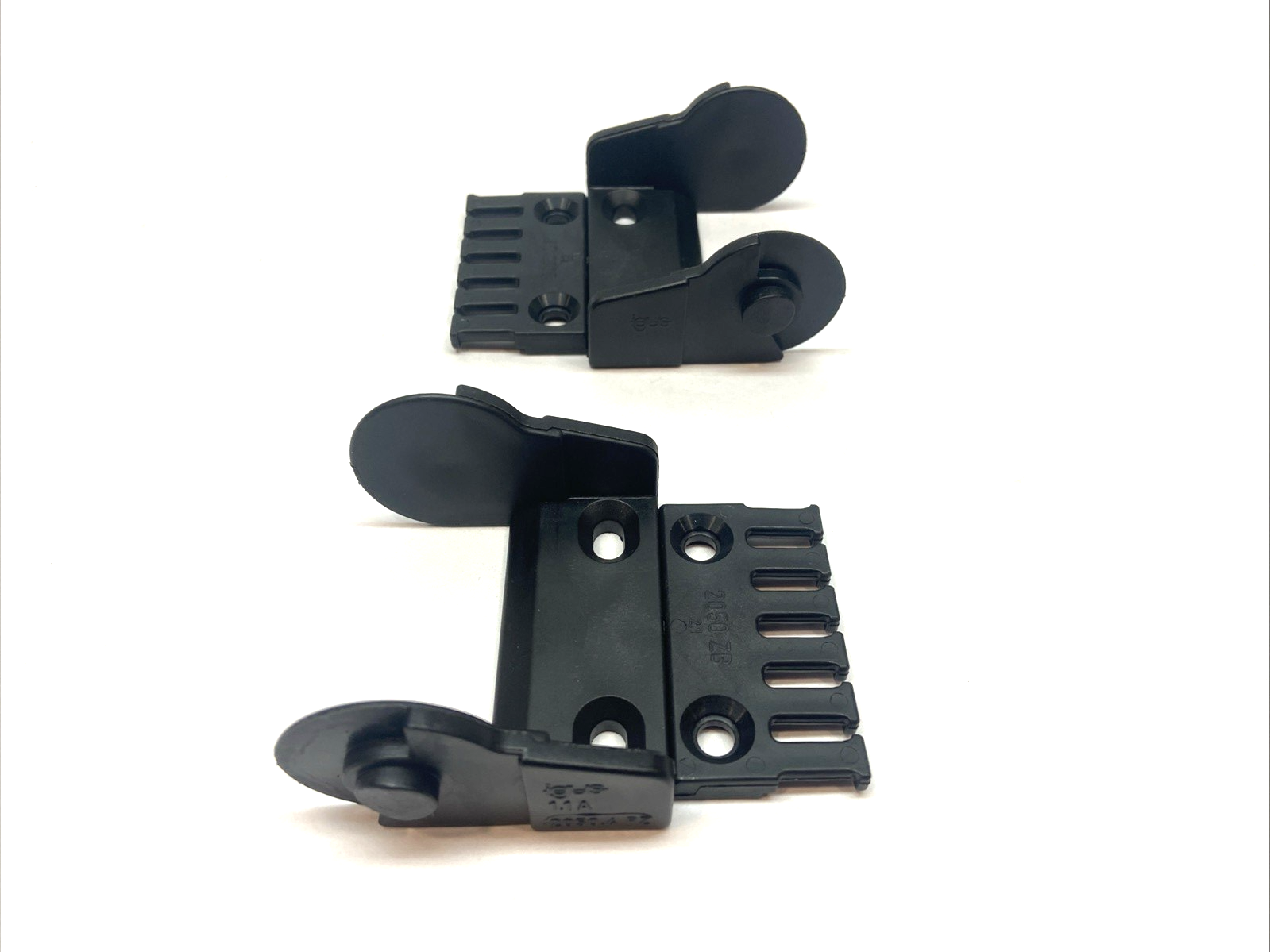 Igus 2050.4PZ E-Chain Female Mounting Bracket w/ 2050.BZ Tiewrap Plate LOT OF 2 - Maverick Industrial Sales