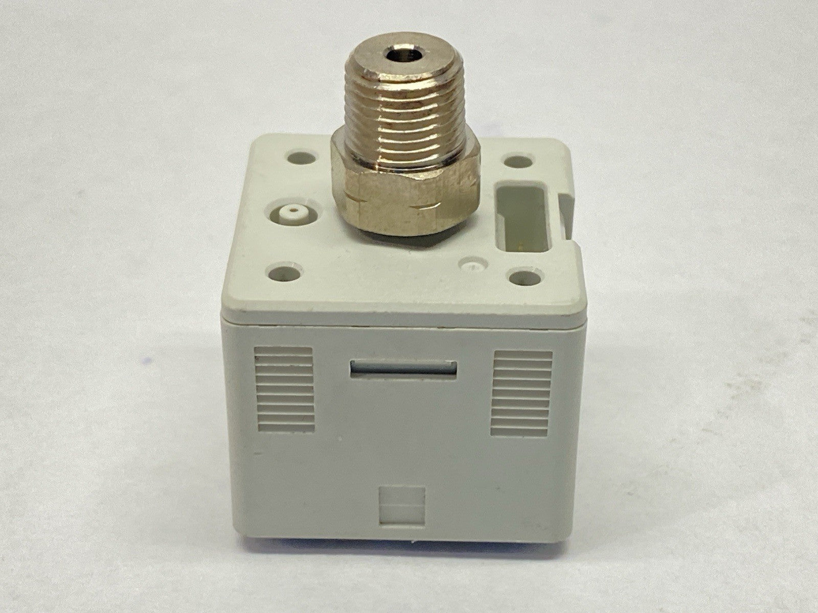 ZSE20B-L | SMC Digital Vacuum Sensor 12-30VDC - Used - Maverick Industrial Sales