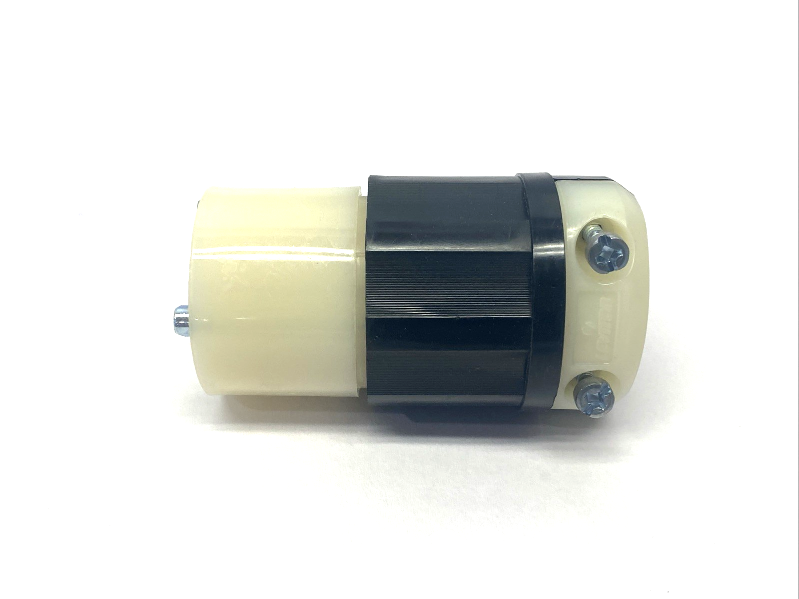 Leviton 7314-C Locking Connector, 3-Pole 3-Wire 20A 125/250V #18-10 AWG - Maverick Industrial Sales