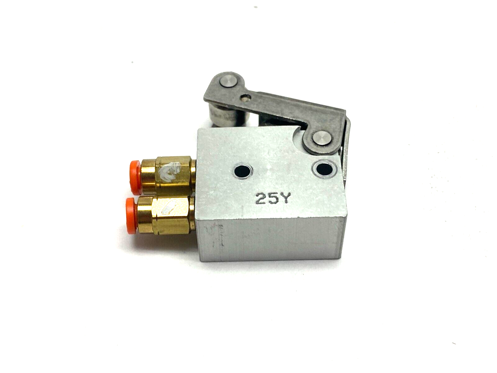 Camozzi 235-955 Mechanically Operated Mini Valve 3/2-Way Lever/Roller Action - Maverick Industrial Sales