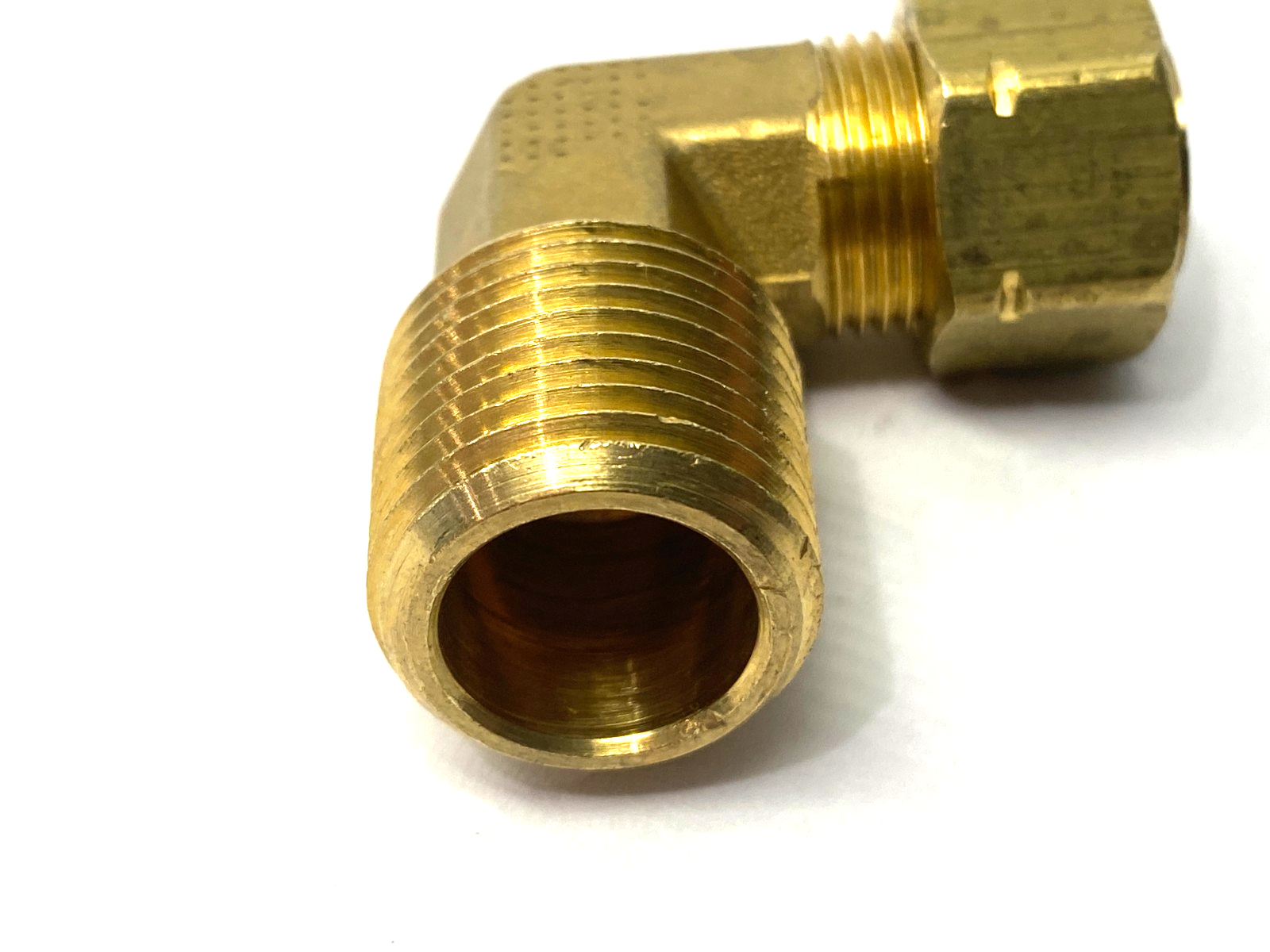 8MSEL8N-B | Parker Brass A-LOK Compression Elbow Fitting, 1/2" Tube OD, 1/2" NPT- New – Open box - Maverick Industrial Sales