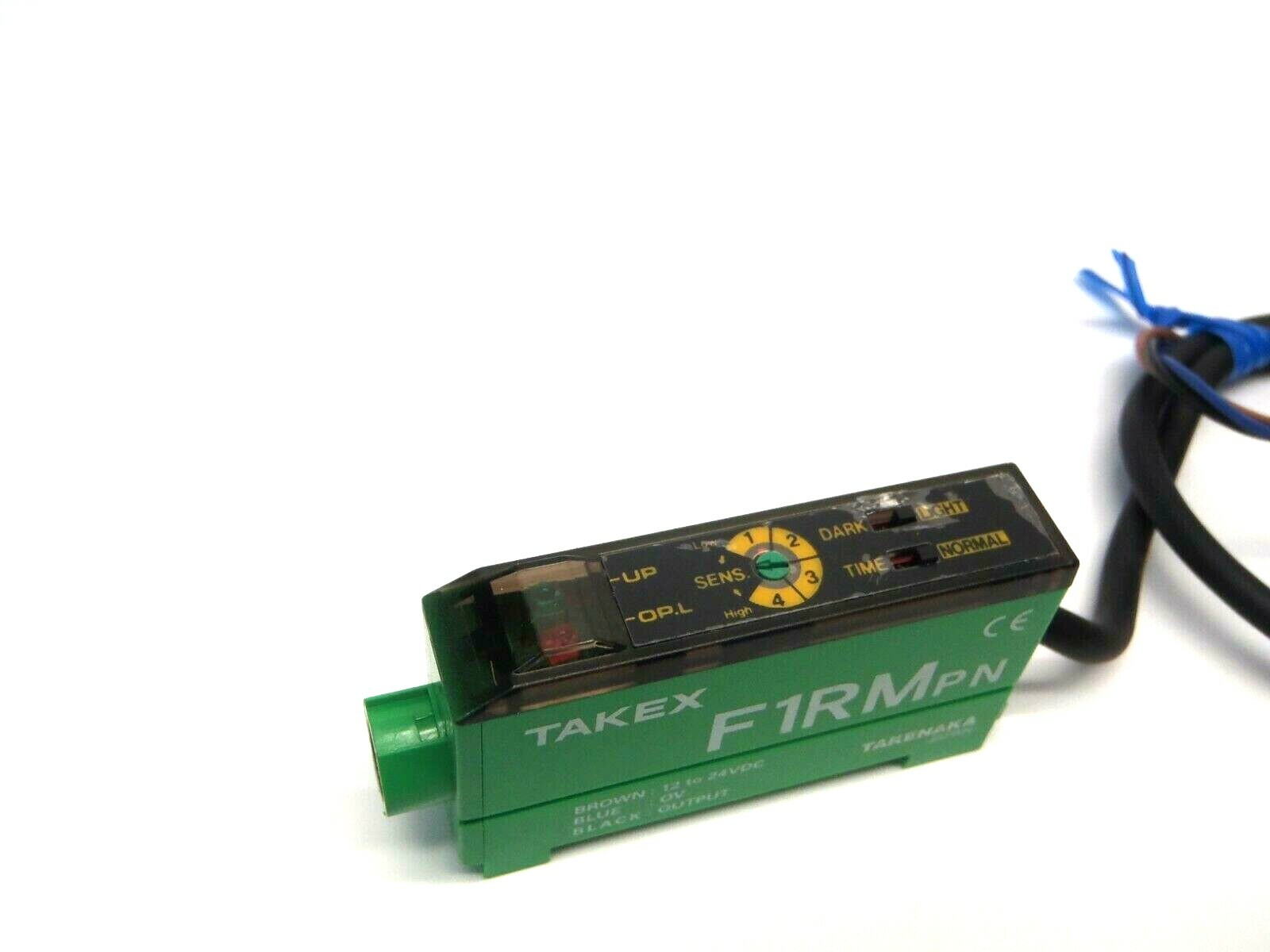 Takex F1RMPN Green Fiber Optic Sensor With Cable 12-24VDC - Maverick Industrial Sales