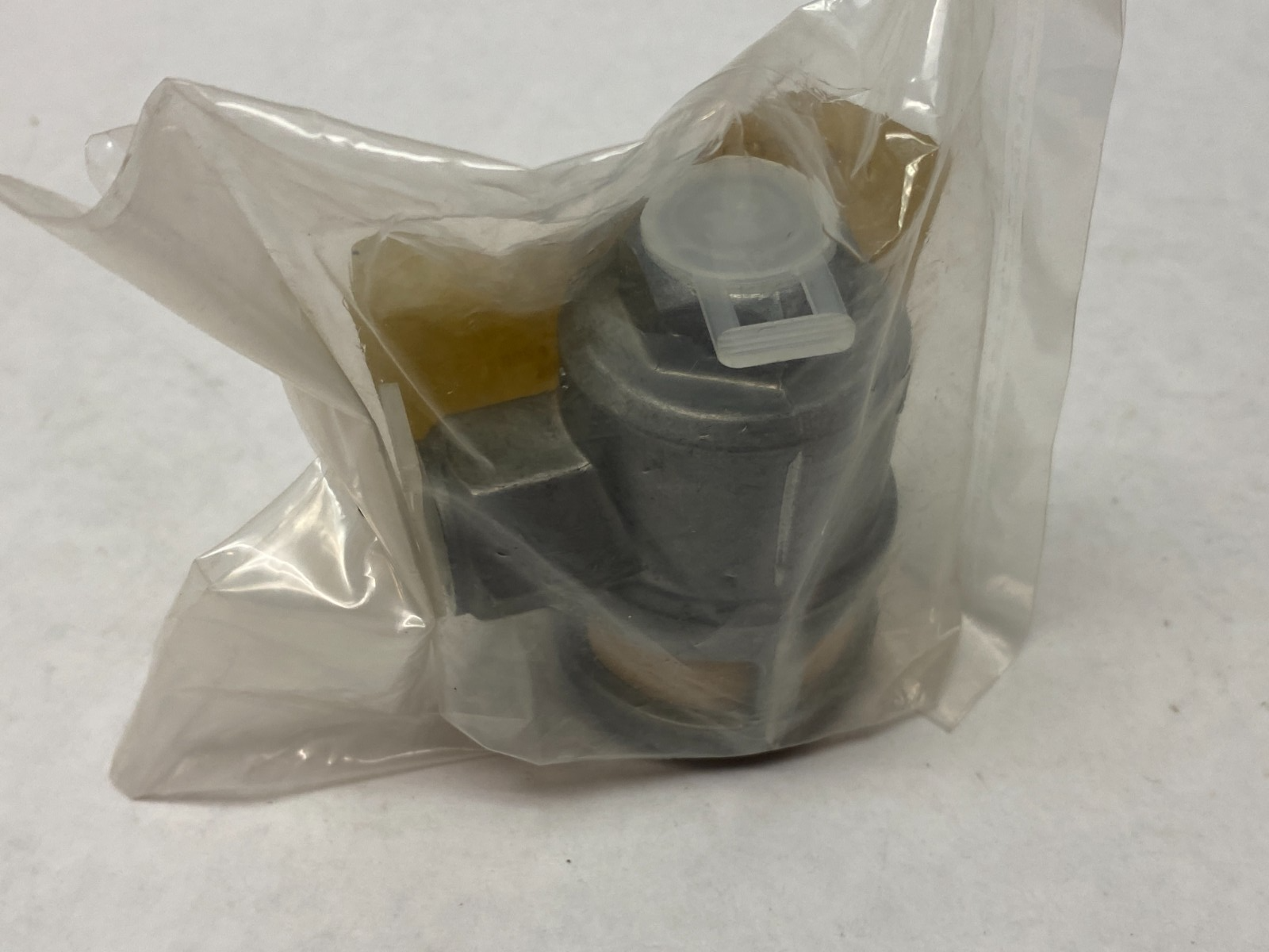 Festo SEU-3/8-NPT Quick-Exhaust Valve 9800 - Maverick Industrial Sales