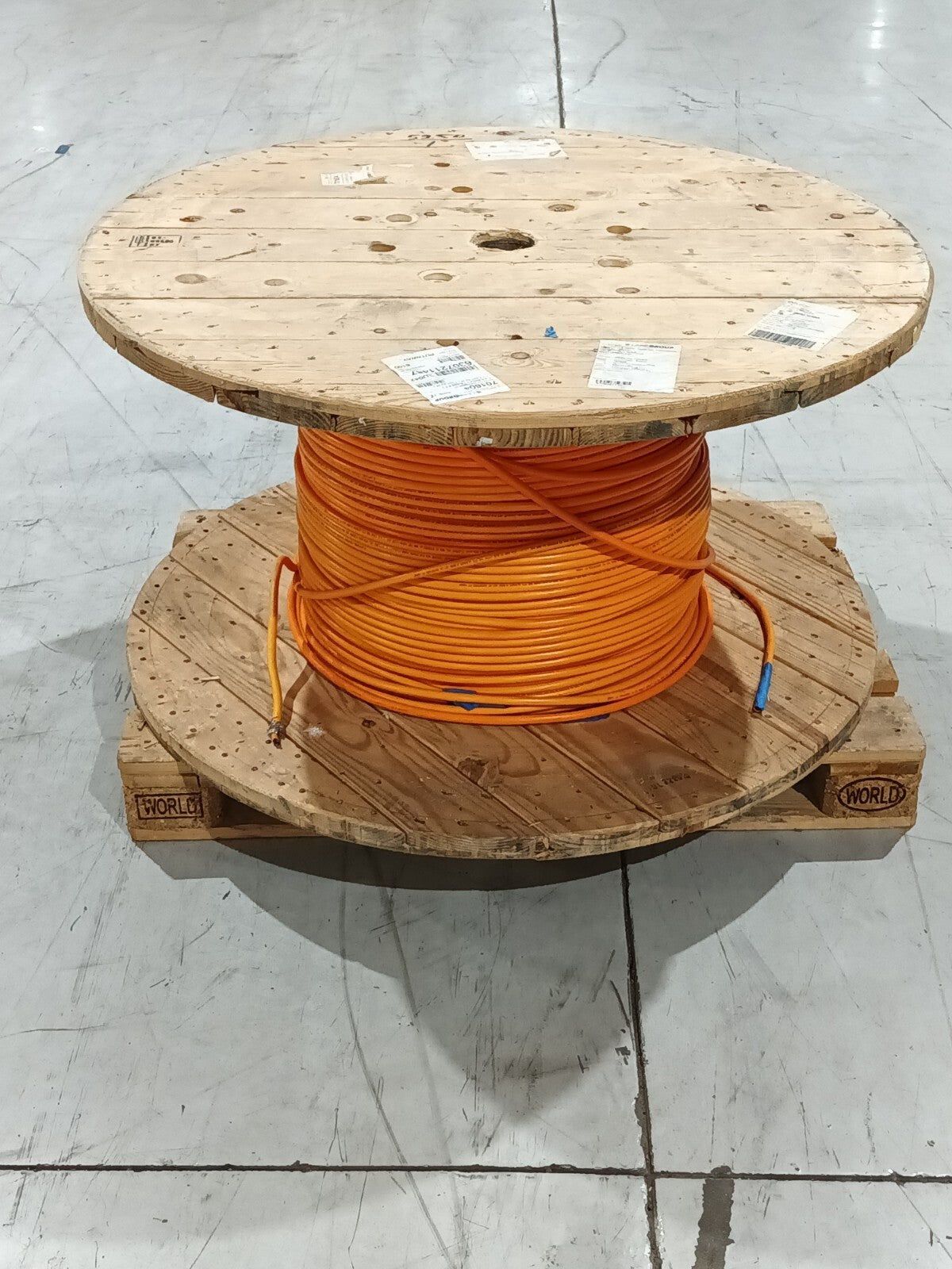 | Lapp 701604 Olflex VFD Cable 16 AWG 4C Orange PVC 10' FT - New – Open box - Maverick Industrial Sales