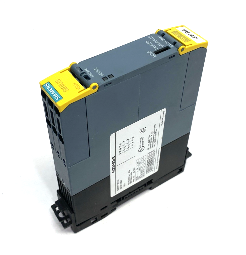3SK1211-2BB40 | Siemens SIRIUS Safety Relay, Spring Type w/ 3ZY1212-2DA00 - Used - Maverick Industrial Sales