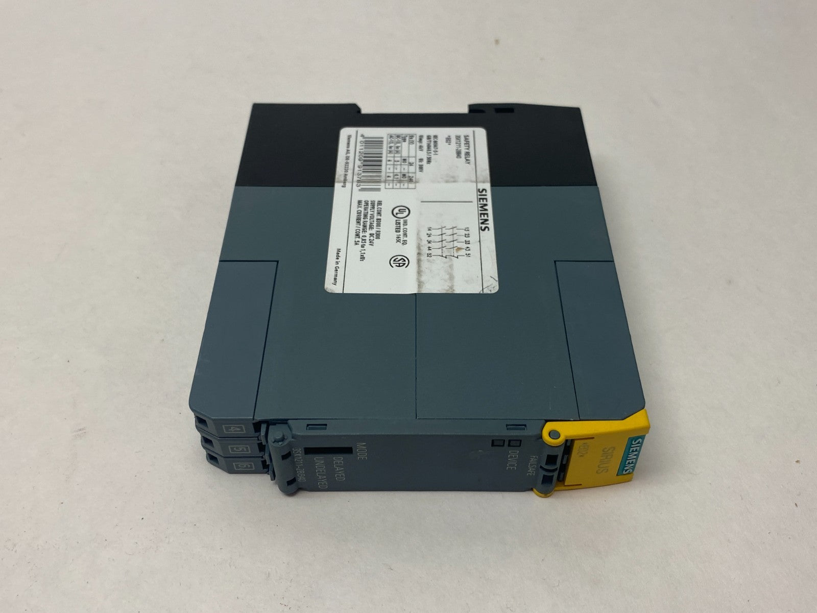 Siemens 3SK1211-2BB40 SIRIUS Safety Relay, Spring-Type, Output Exp MISSING COVER - Maverick Industrial Sales