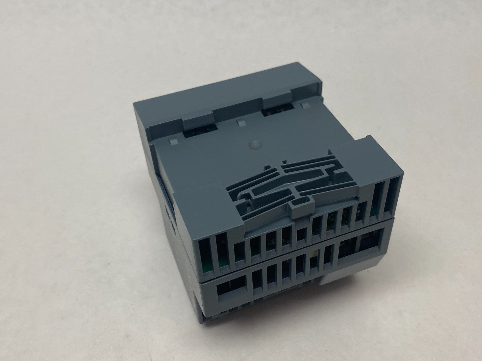 Siemens 6EP1961-2BA21 SITOP PSE200U Selectivity Module 4-Chan. Output 24VDC - Maverick Industrial Sales