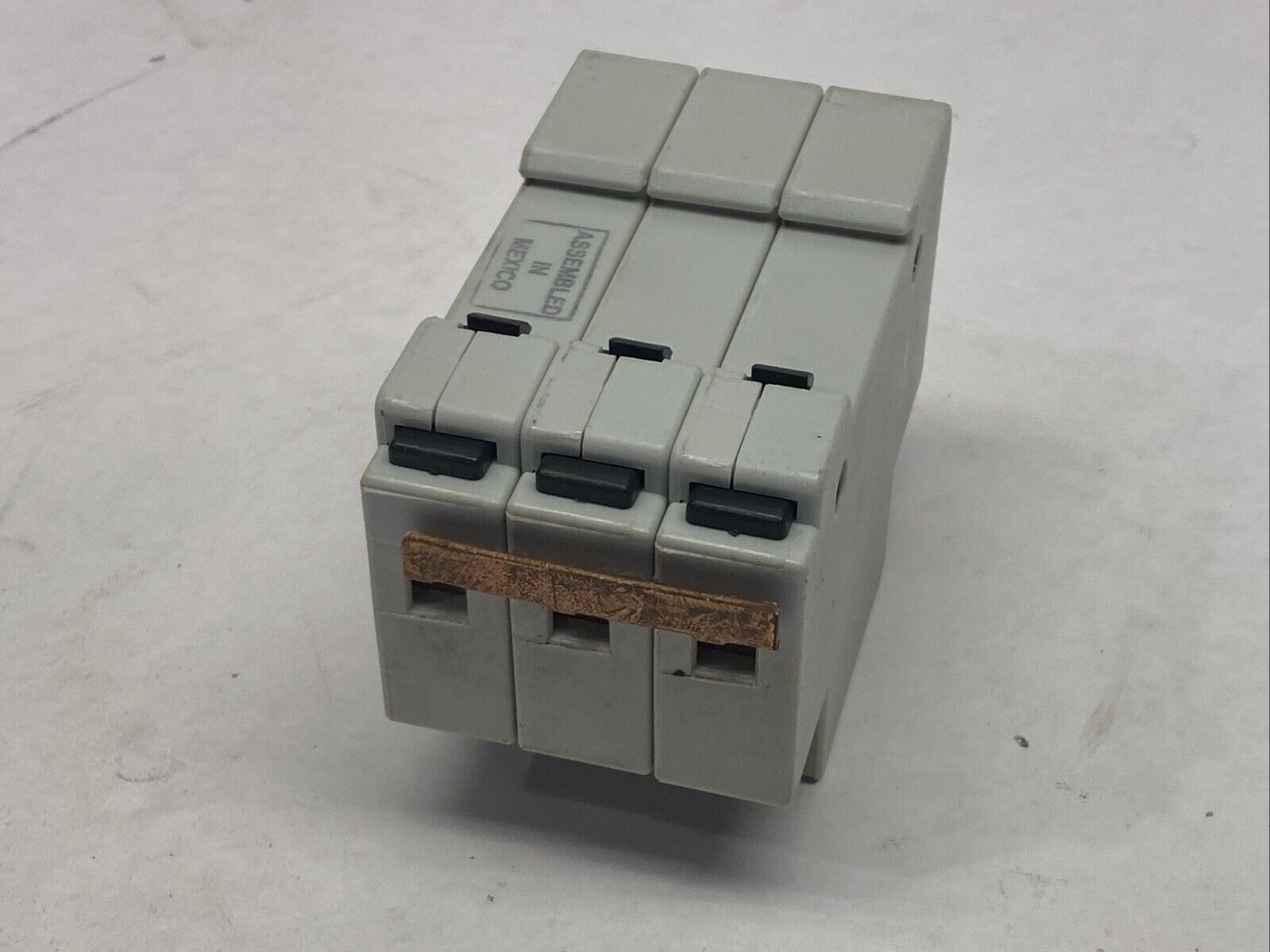 Mersen ST4803PYG ST Series Surge-Trap Surge Protector 277/480V 3PH - Maverick Industrial Sales