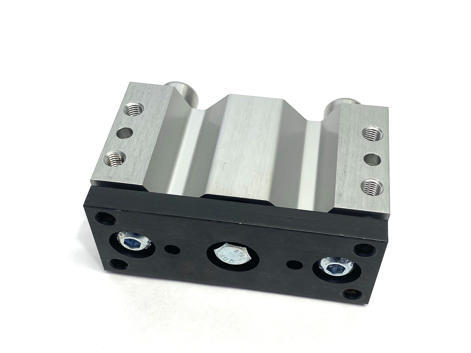 P5T-C050DHSN025 | Parker Pneumatic Guided Slide Cylinder, 50mm Bore, 25mm Stroke - New – Open box - Maverick Industrial Sales