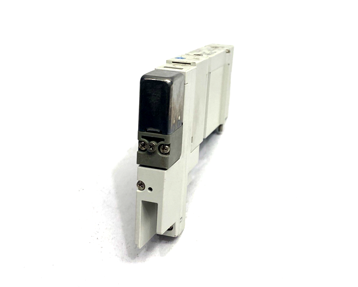 SY3100-5U1 | SMC Solenoid Valve MISSING PLASTIC COVER - Used - Maverick Industrial Sales