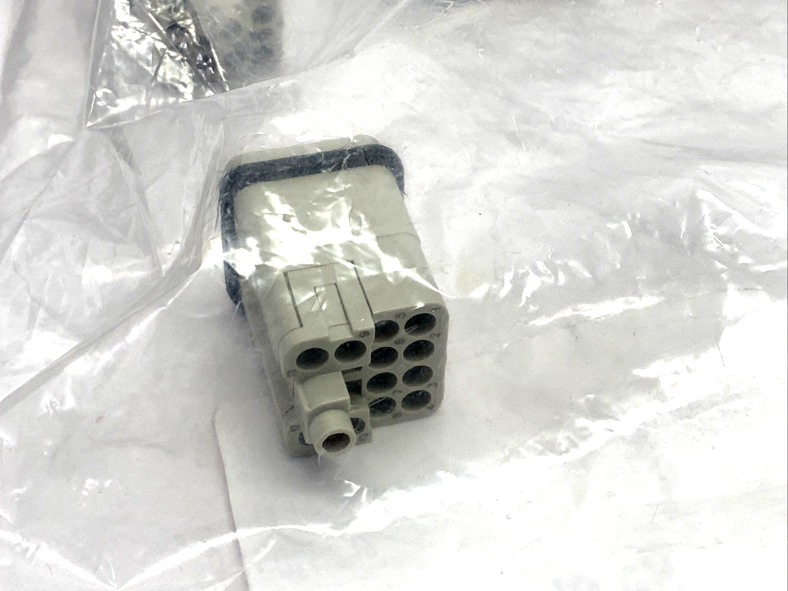 CQM-12,CQM 12 | ILME CQM 12 Male Crimp Connector Insert 12 Pole + PE, 10A, Mencom CQM-12 7-PK - New – Open box - Maverick Industrial Sales