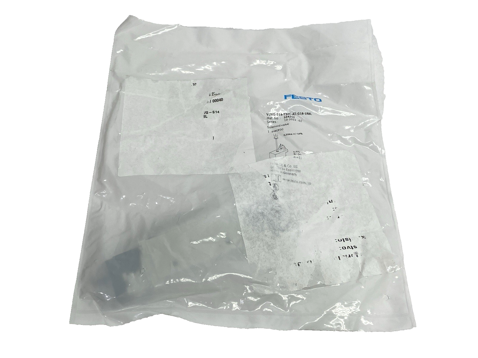 Festo VUVG-S14-T32C-AT-G18-1R8L Pneumatic Solenoid Valve 564212 - Maverick Industrial Sales