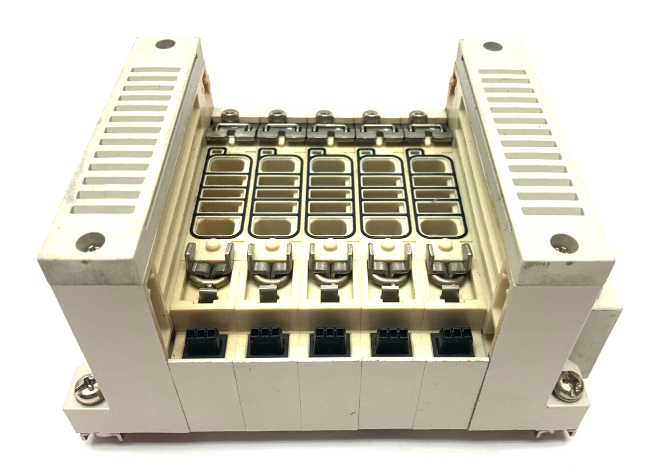 VV5Q11-05N3FS0-D0RS | SMC Plug In Manifold Assembly 5-Port - Used - Maverick Industrial Sales