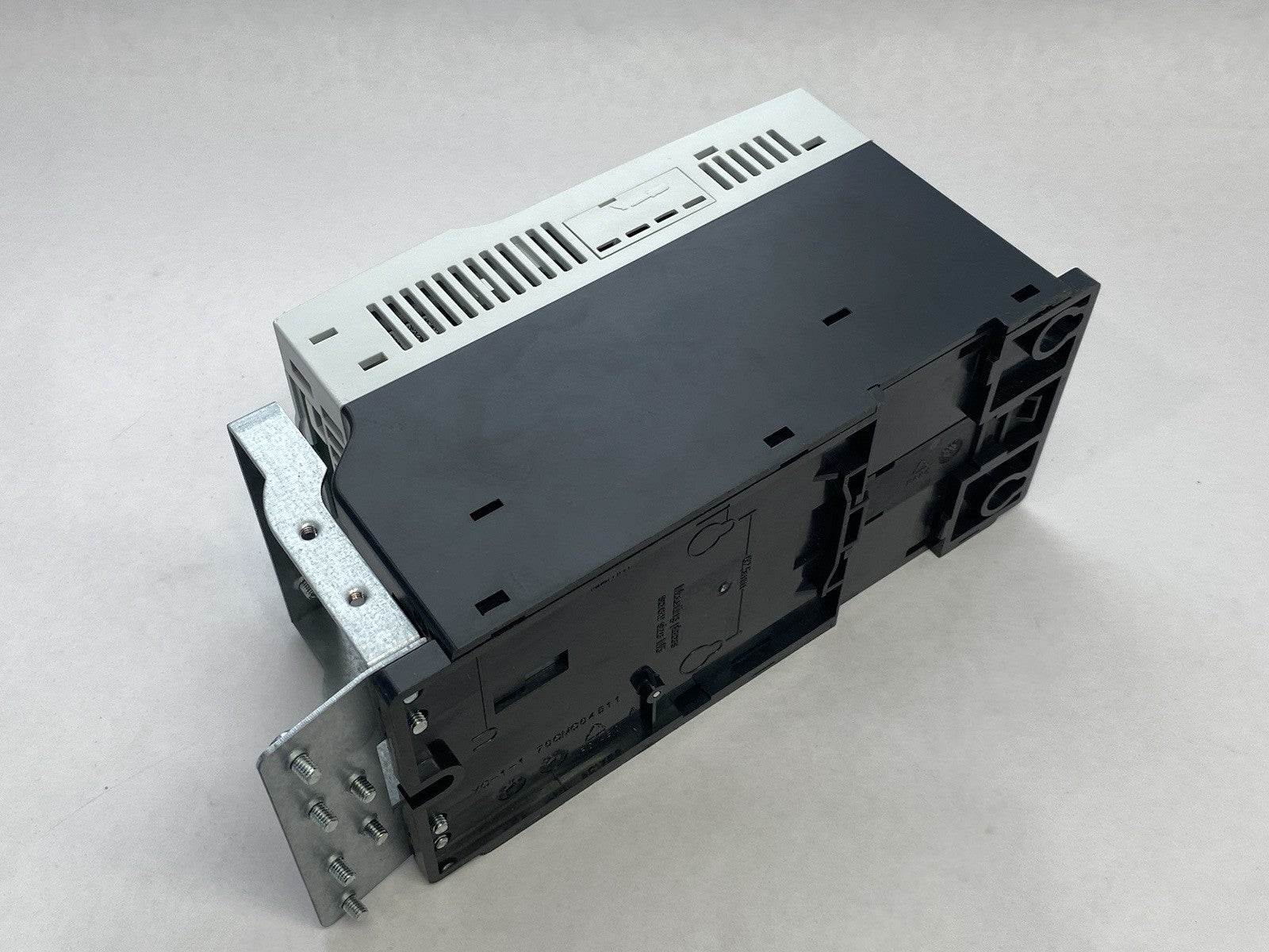 MMX11AA1D7N0-0 | Eaton M-Max Series Adjustable Frequency AC Drive, FS2 frame - Used - Maverick Industrial Sales