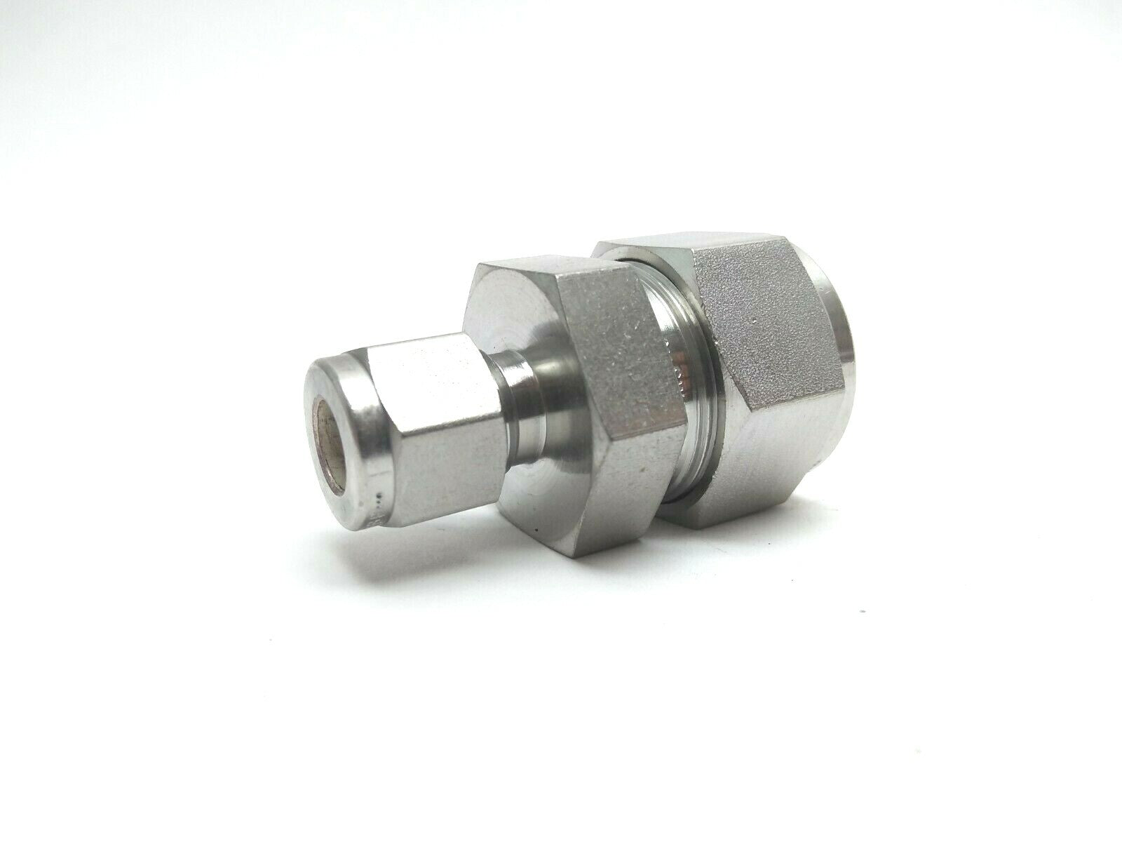 Swagelok SS-1210-6-5BT Reducing Union Tube Fitting 3/4 INCH x 5/16 INCH - Maverick Industrial Sales