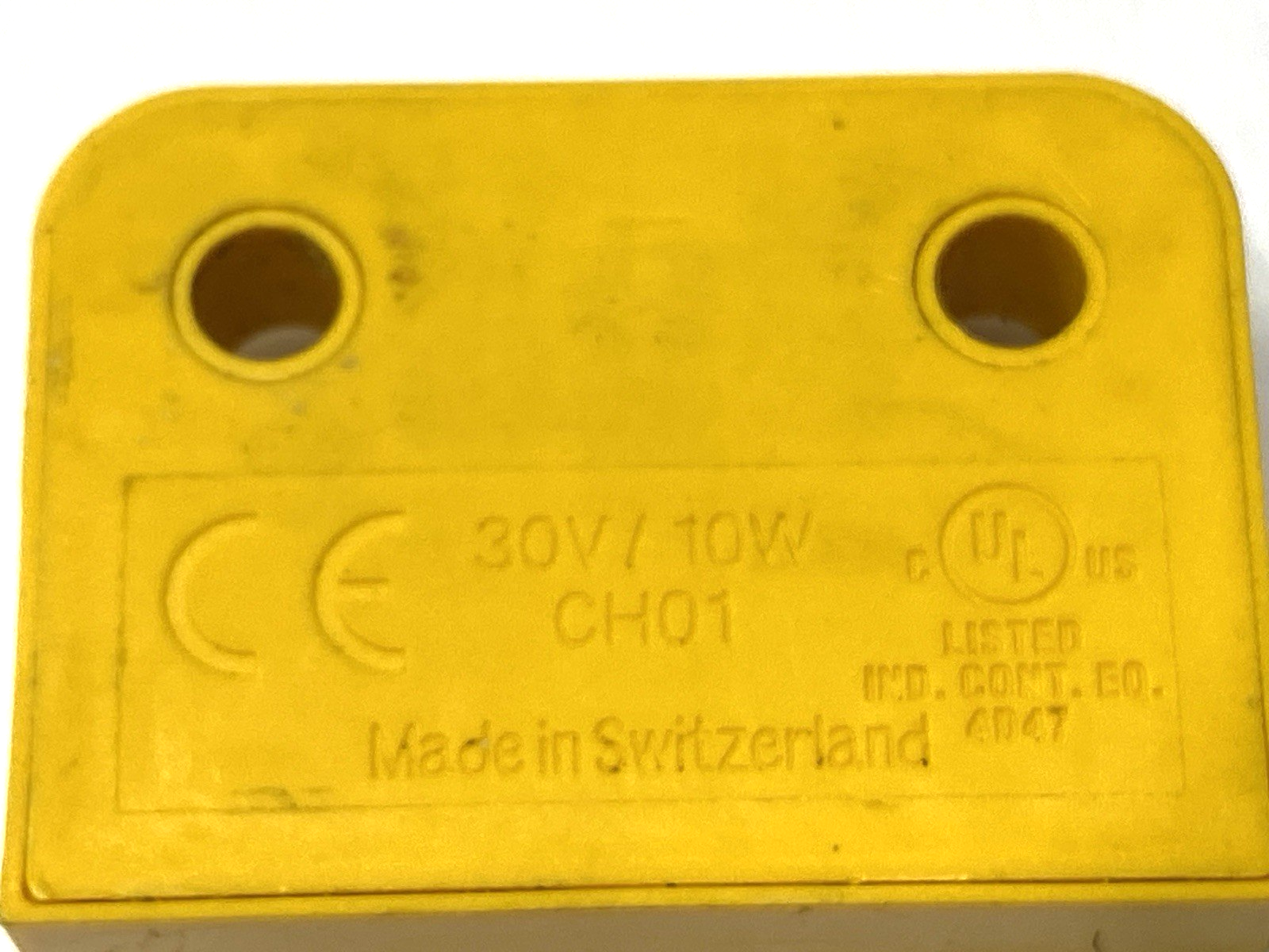 PSEN 1.1-10 | Pilz V1.2 Magnetic Safety Switch Actuator 3mm Distance 514110 - Used - Maverick Industrial Sales