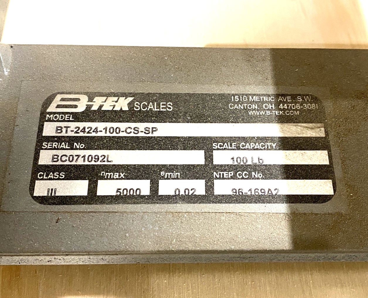 B-Tek BT-2424-100-CS-SP Weight Scale 24" x 24" 100Lb Cap, ZM303-SD1 Indicator - Maverick Industrial Sales