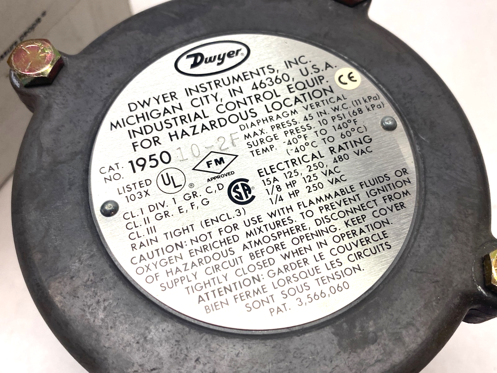 Dwyer 1950-10-2F Explosion Proof Pressure Switch - Maverick Industrial Sales
