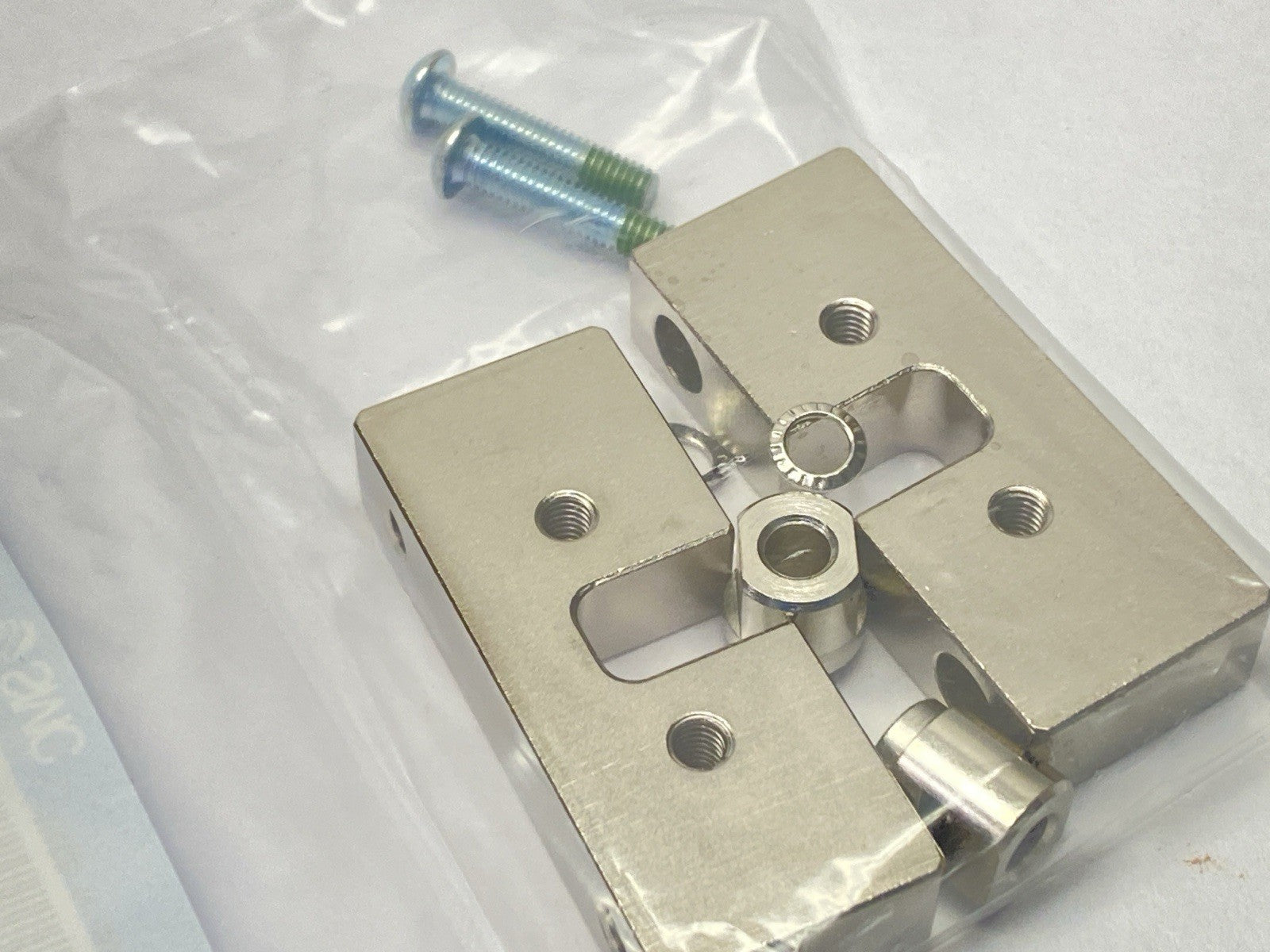 MYAJ20 | SMC Floating Brackets - New - Maverick Industrial Sales