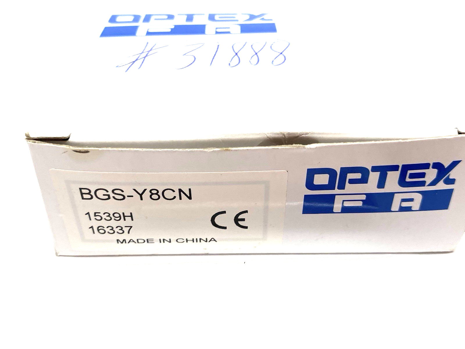 BGS-Y8CN | Optex Photoelectric Sensor, IP67 Waterproof, 30-200mm Sense Distance - New – Open box - Maverick Industrial Sales