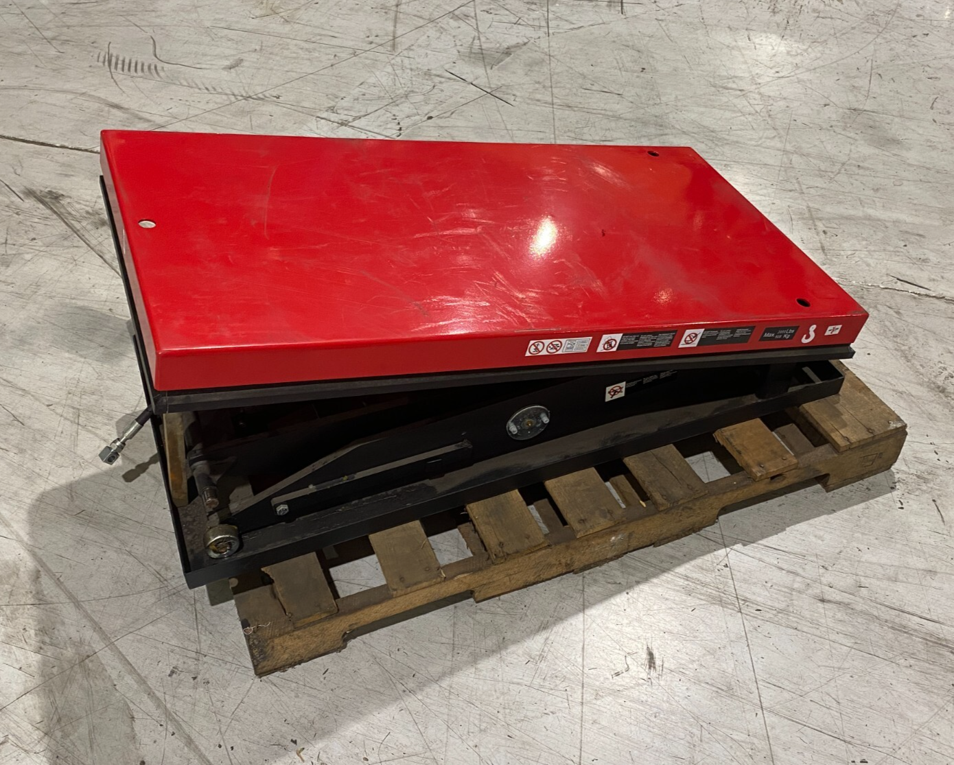 Dayton 35KT68 Scissor Lift Table 39" Max Lift, 8" Min Lift MISSING CONTROLS - Maverick Industrial Sales