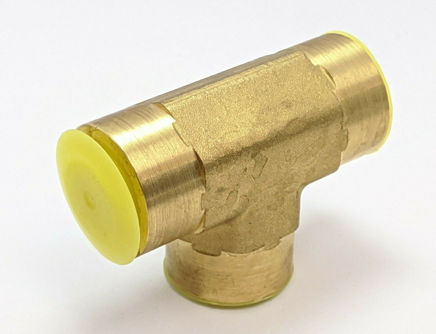 IFM Efector U40029 Tee Fitting 1/2” NPT Brass - Maverick Industrial Sales