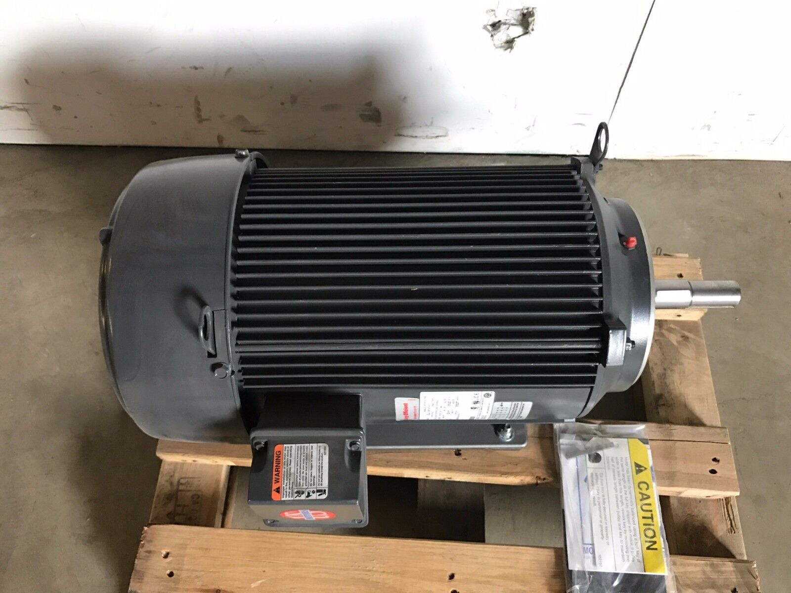 Nidec 15701513-100 Industrial Electric Motor 20HP 380V 1475RPM 32A 973547181A - Maverick Industrial Sales