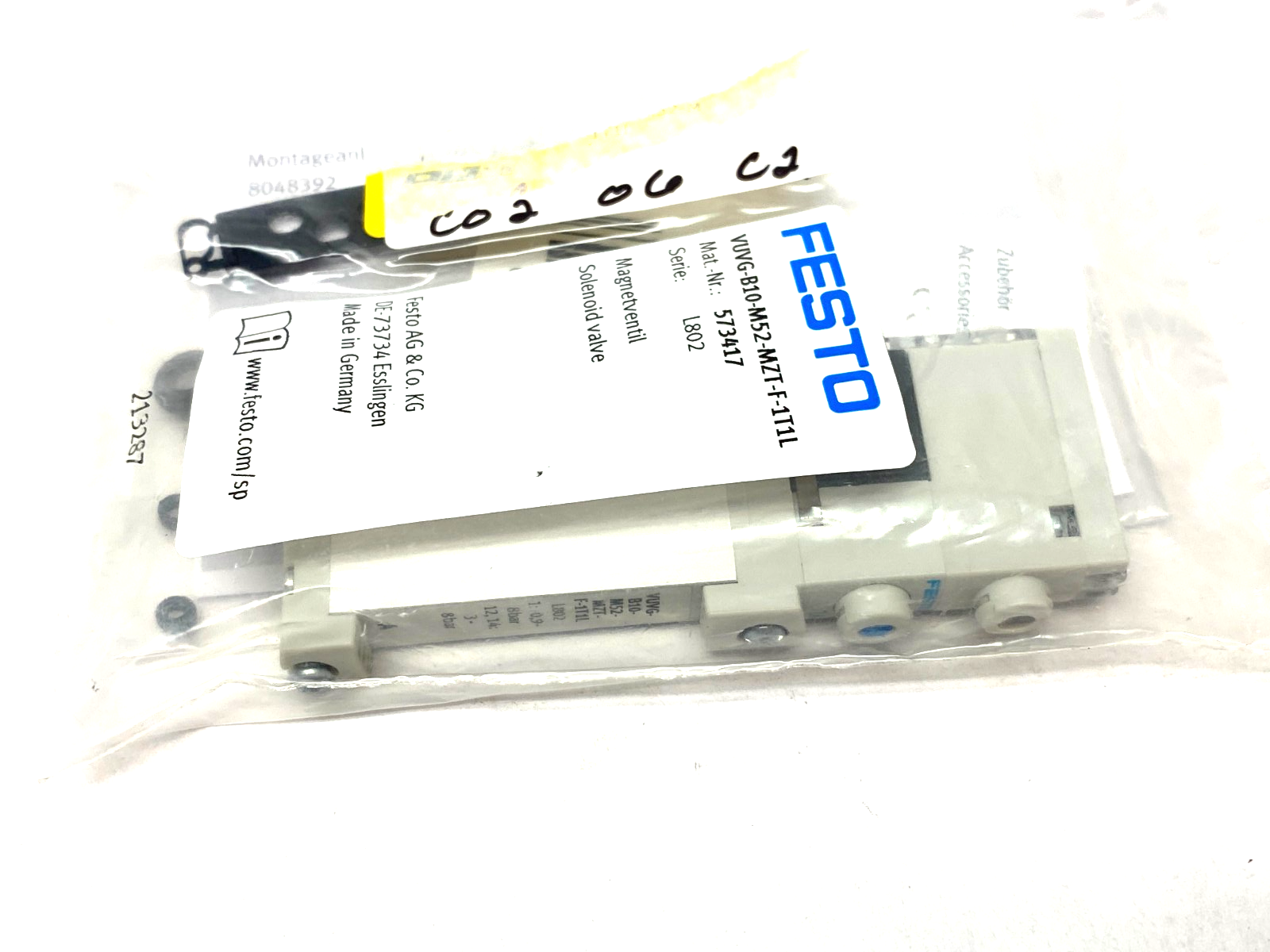 Festo VUVG-B10-M52-MZT-F-1T1L Solenoid Valve, 5/2-Way, Monostable 573417 - Maverick Industrial Sales