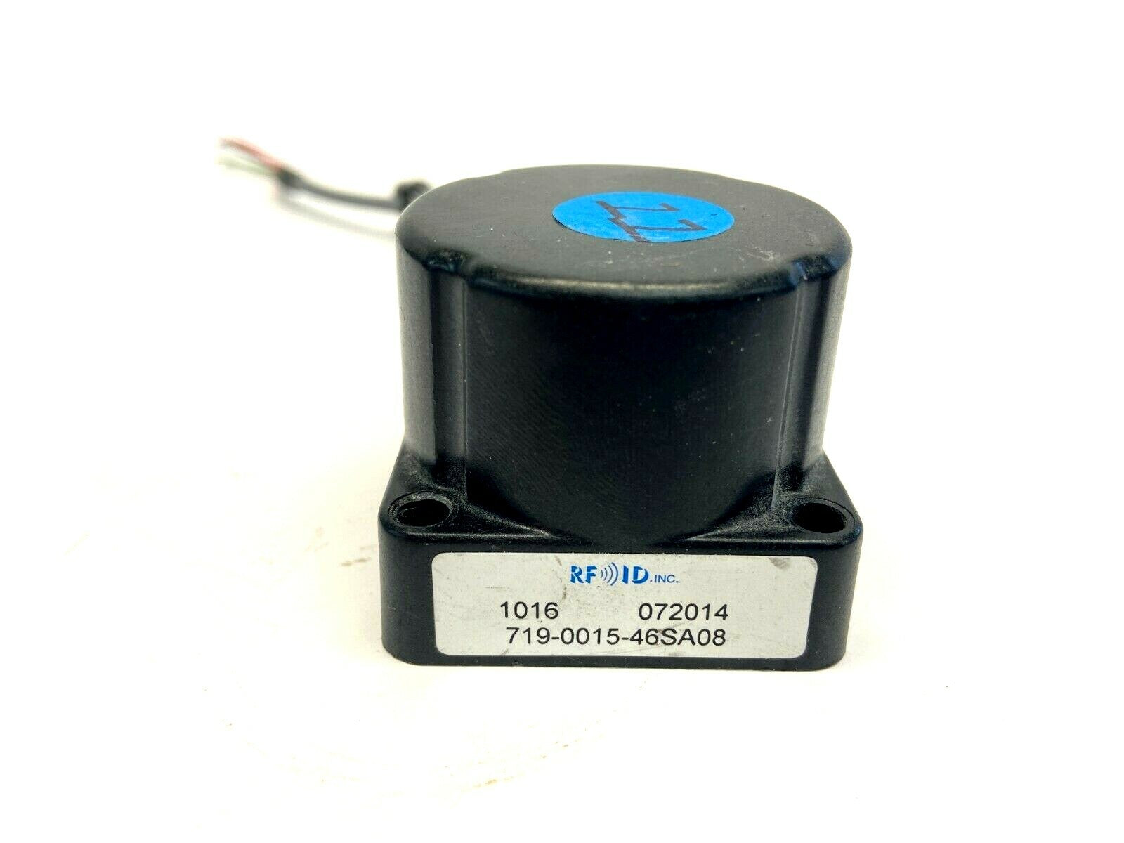 RFID Inc 719-0015-46SA08 Hockey Puck Smart Antenna w/ Pigtail Wiring - Maverick Industrial Sales