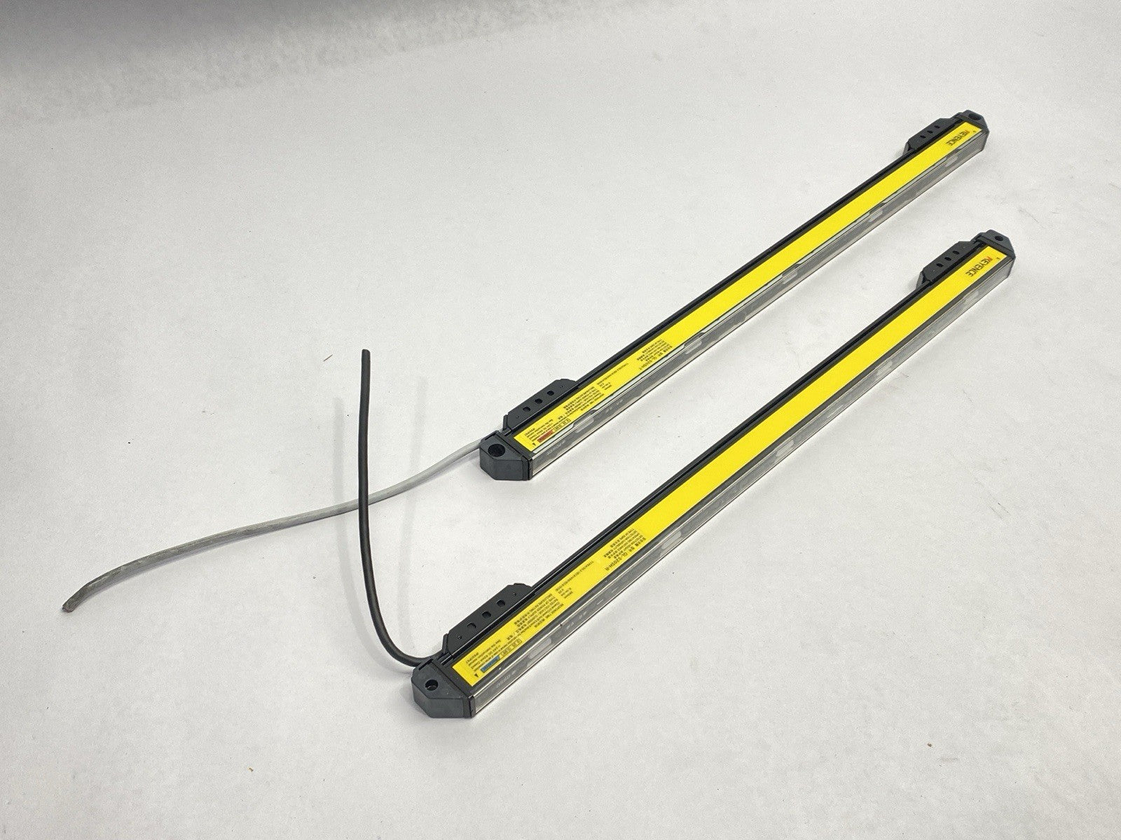 Keyence GL-S20SH Safety Light Curtain Slim Type 20 Beam Axes - Maverick Industrial Sales