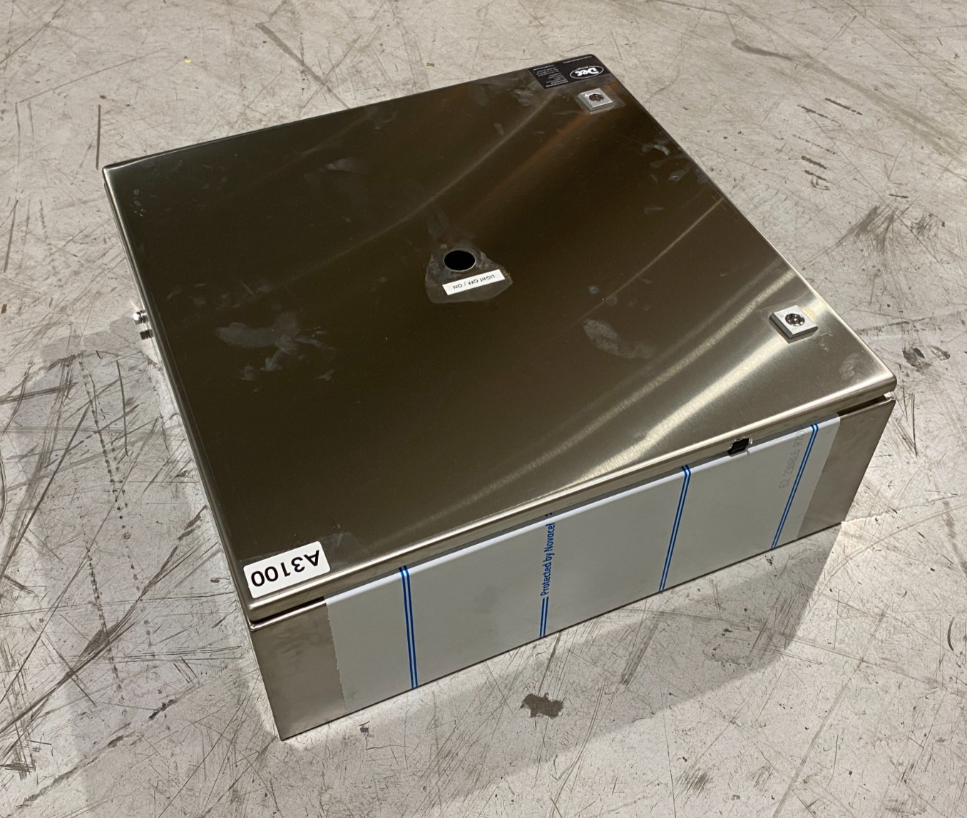 9405600 | Rittal KEL 9405.600 Stainless Steel Enclosure 600x600x210mm - New – Open box - Maverick Industrial Sales
