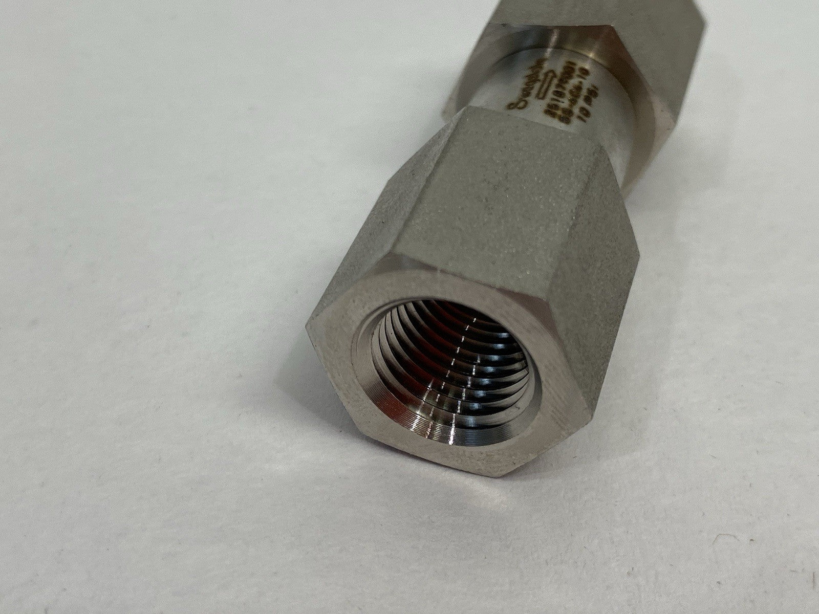 SS-4C4-10 | Swagelok Stainless Steel Poppet Check Valve, Fixed Pressure, 1/4" NPTF - New Other - Maverick Industrial Sales
