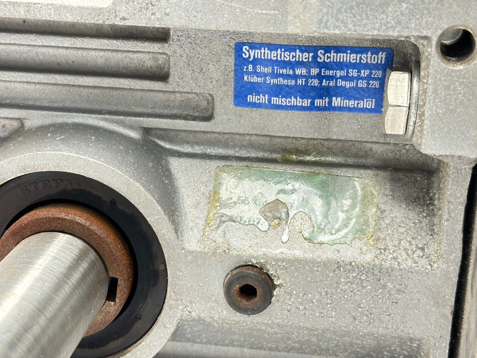 47519643