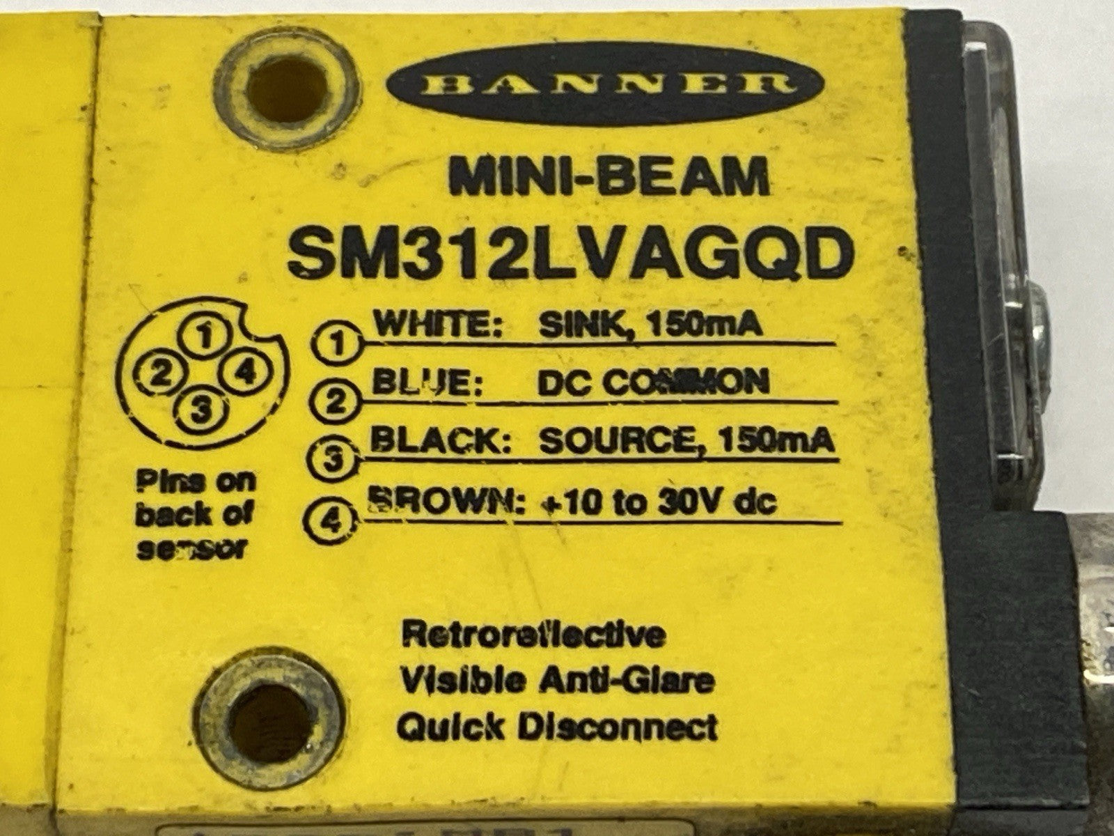 Banner SM312LVAGQD Mini-Beam Polarized Retro Photoelectric Sensor 10-30VDC 26913 - Maverick Industrial Sales