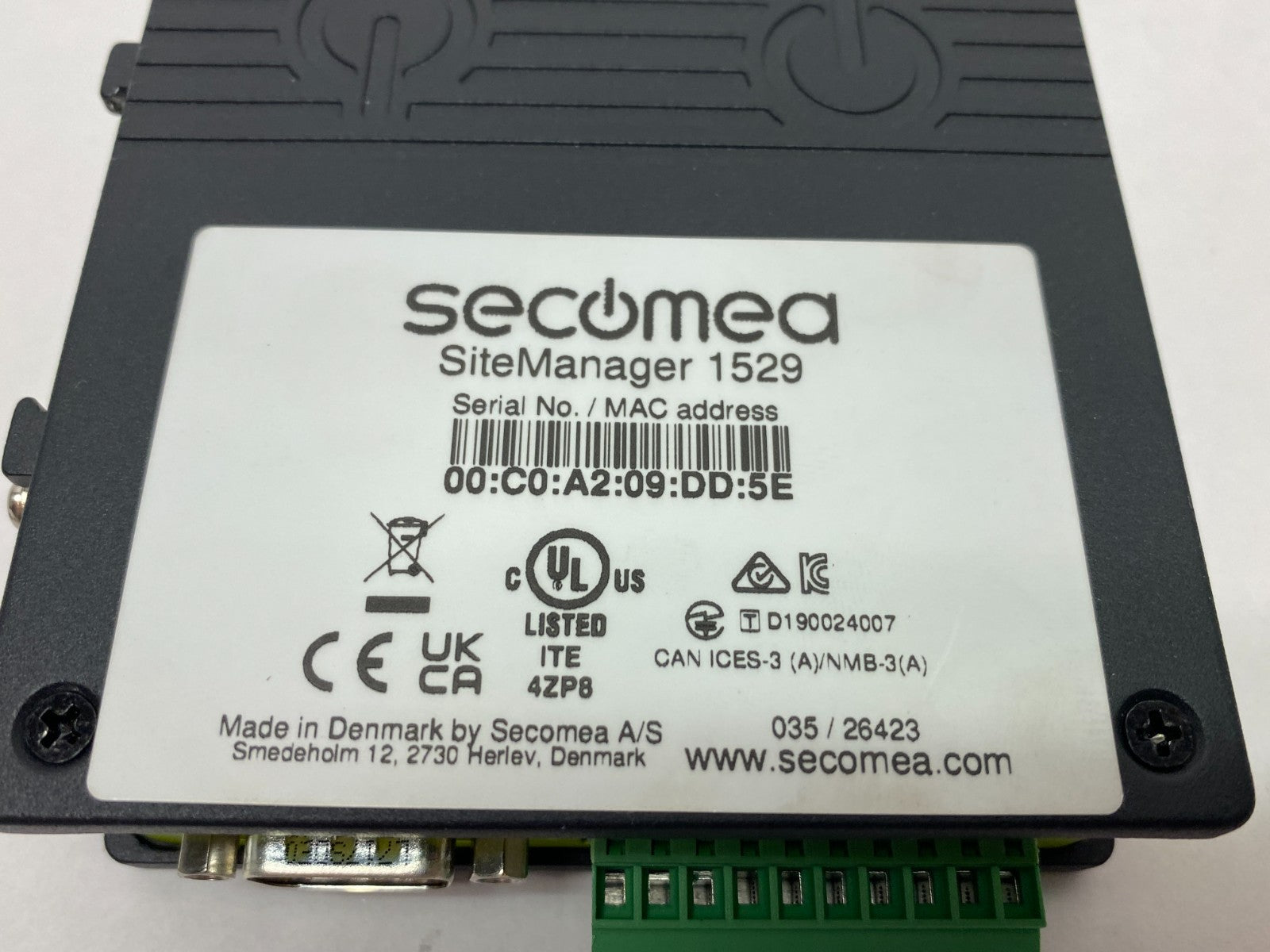 SiteManager 1529 | Secomea Plug-and-Play IoT Hardware Gateway, LAN Uplink Conn. - New – Open box - Maverick Industrial Sales