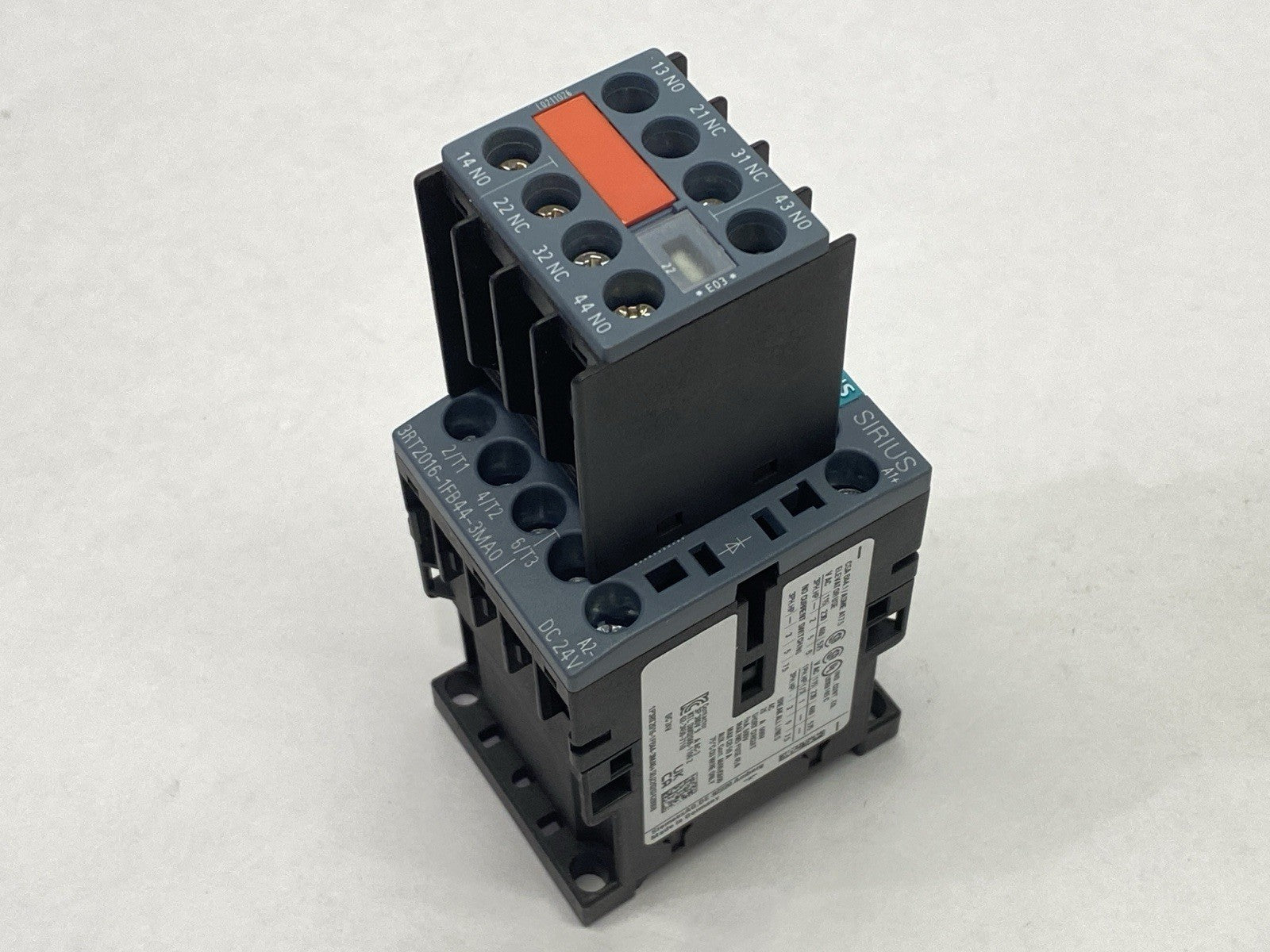 Siemens 3RT2016-1FB44-3MA0 Power Contactor 2NO 2NC 3-Pole 9A 4kW 24VDC - Maverick Industrial Sales