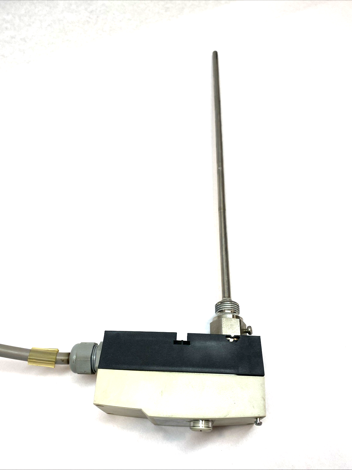 603070/0070-5 heatTHERM-AT | JUMO Surface Thermostat 16A 230V Snap Switch IP54 - Used - Maverick Industrial Sales