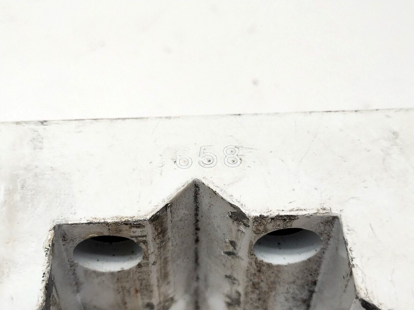 Flex-Cable 6658 Boom Bar Clamping Block 2" Square Inside, Robo-Com V NO SCREWS - Maverick Industrial Sales