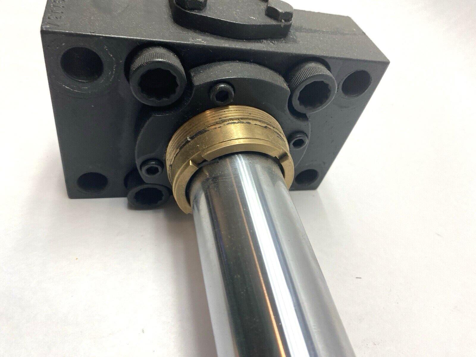 Parker ATR 0105685 S/N CC618451 B Hydraulic Cylinder - Maverick Industrial Sales