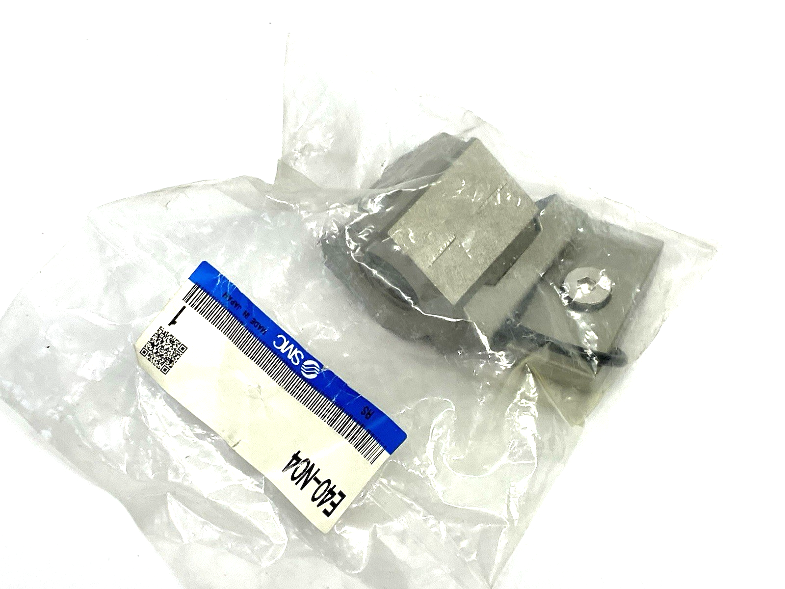 E40-N04 | SMC Modular Piping Adapter, 1/2" NPT, AC FRL COMBO - New - Maverick Industrial Sales