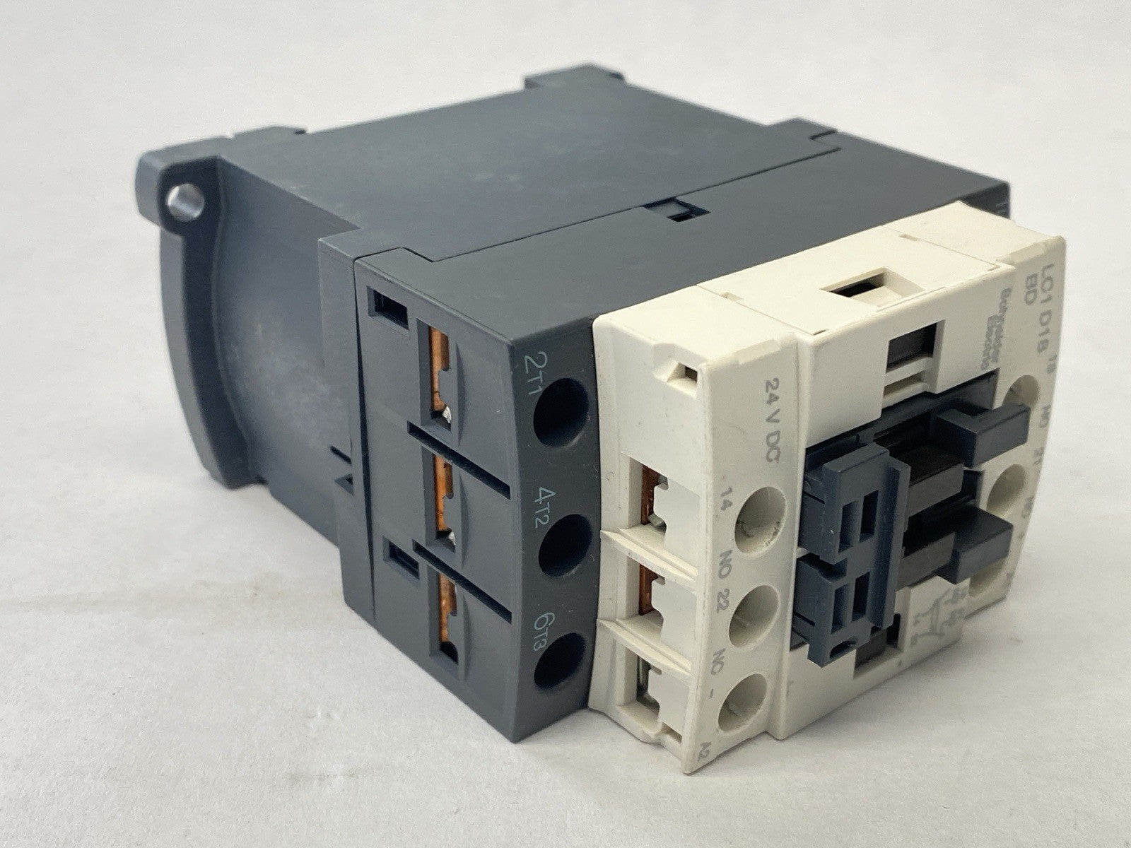 Schneider Electric LC1D18BD IEC Contactor 3P 18A 480VAC 24VDC Coil - Maverick Industrial Sales