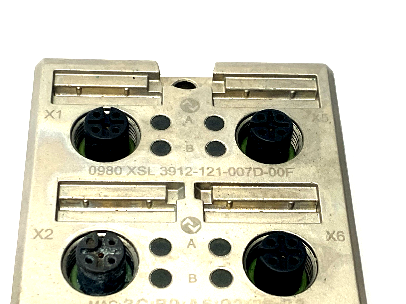 0980 XSL 3912-121-007D-00F | Lumberg Automation 935700001 I/O Module 12-Port M12, - Used - Maverick Industrial Sales