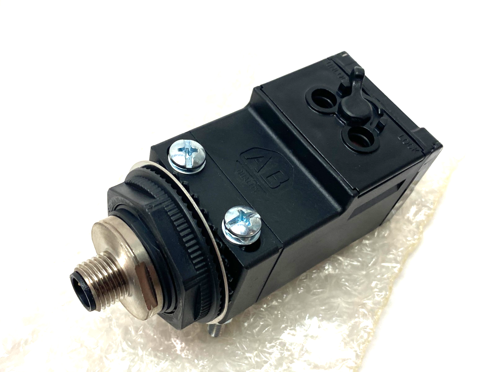 42GRF-9003-QD1 | Allen Bradley Ser. B PHOTOSWITCH Fiber Optic Sensor, Infrared - New – Open box - Maverick Industrial Sales