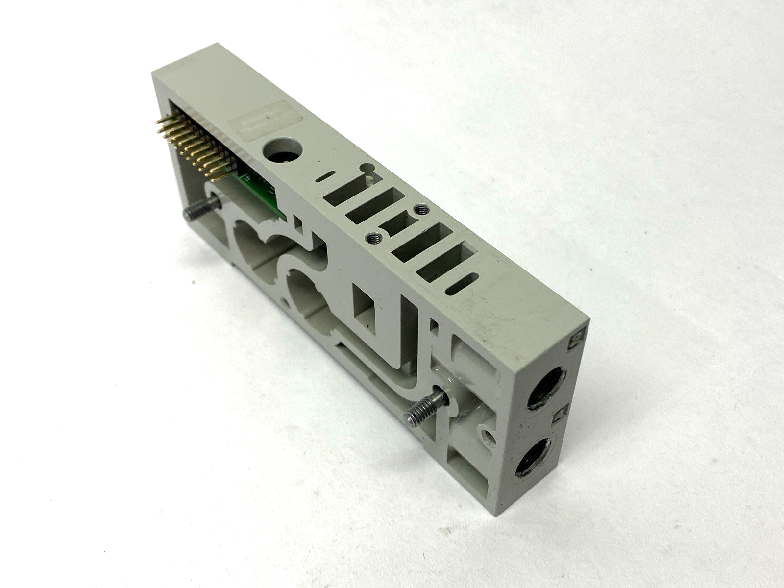 Numatics 006-206 Pneumatic Manifold 1/8" NPT w/ 256-152 Rev. G Double Z-Board - Maverick Industrial Sales