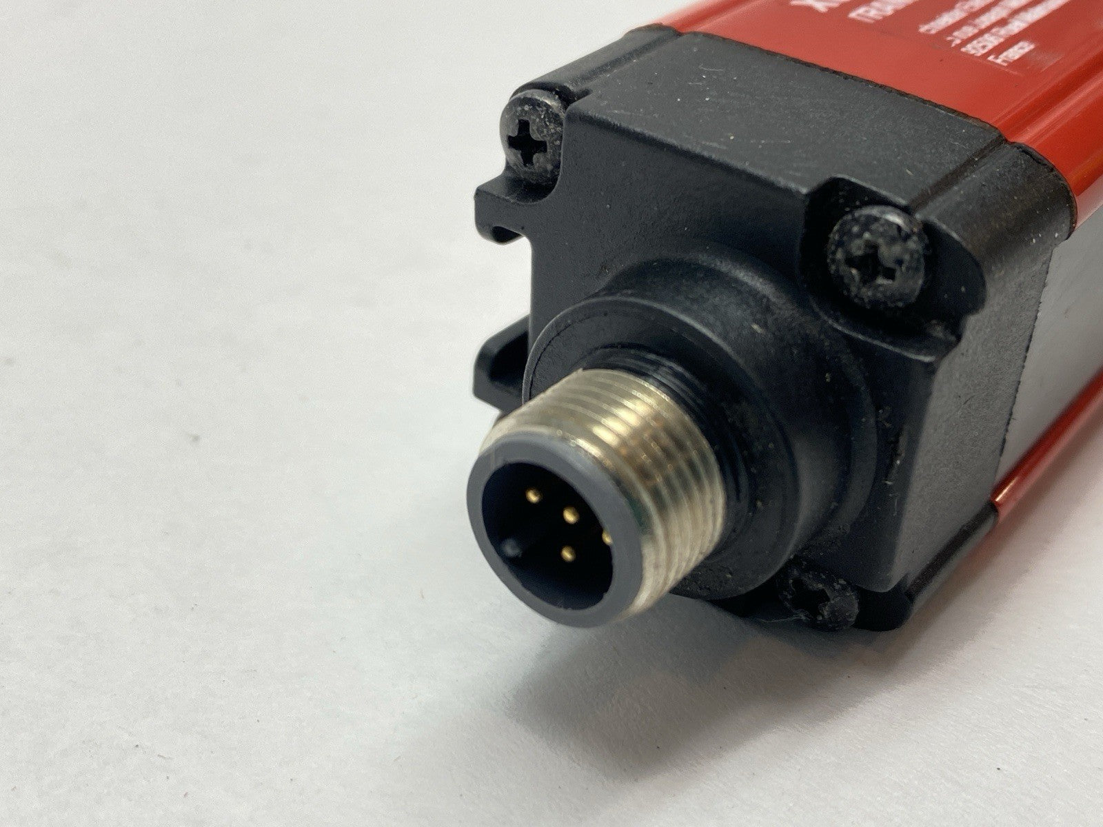 XUSL4E14F076N | Telemecanique Safety Light Curtain Transmitter 8043008 - Used - Maverick Industrial Sales