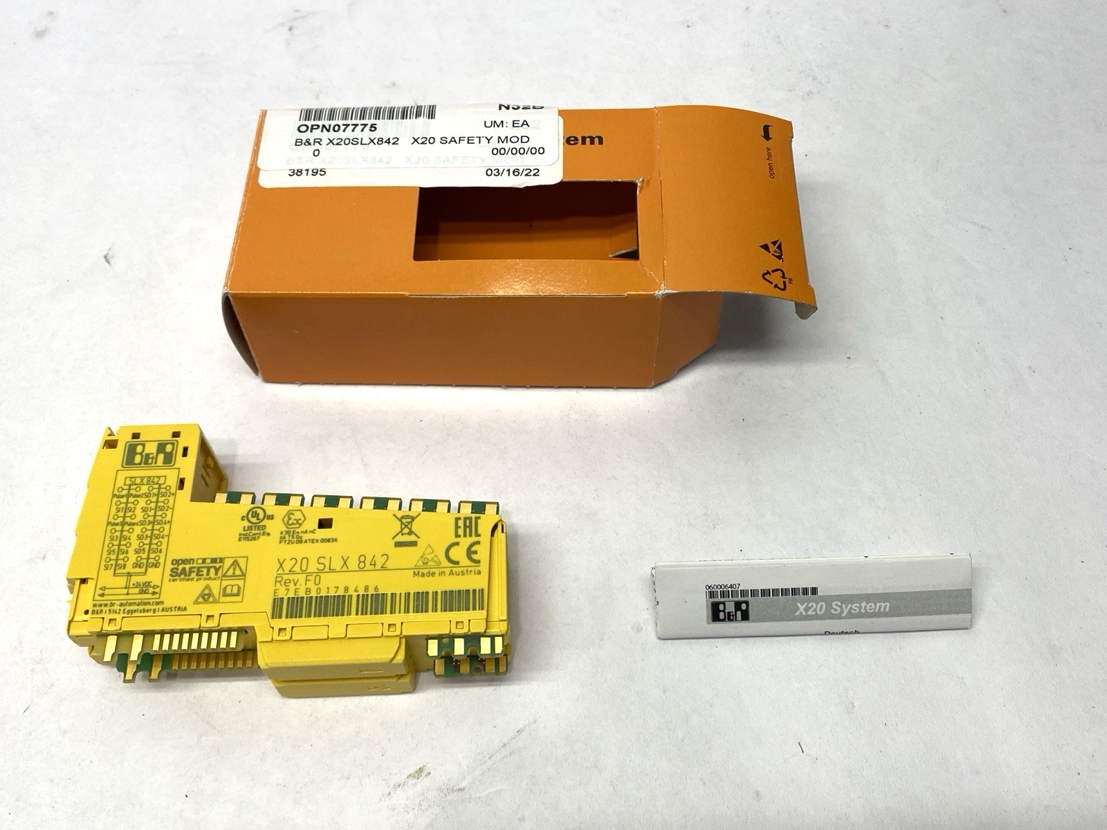 X20SLX842 | B&R Rev. F0 Safety I/O Module 8 Safe Digital Inputs 4 Pulse Outputs - New – Open box - Maverick Industrial Sales