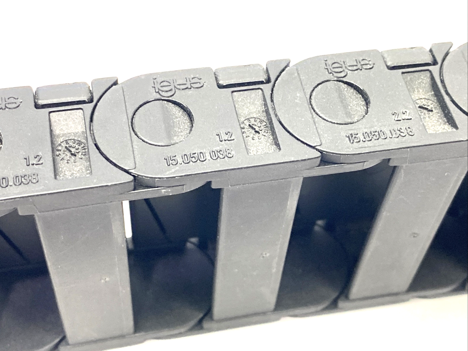 Igus 15-050-038-0 15 Series E-Chain Cable Carrier, 37 Links 45" OAL - Maverick Industrial Sales