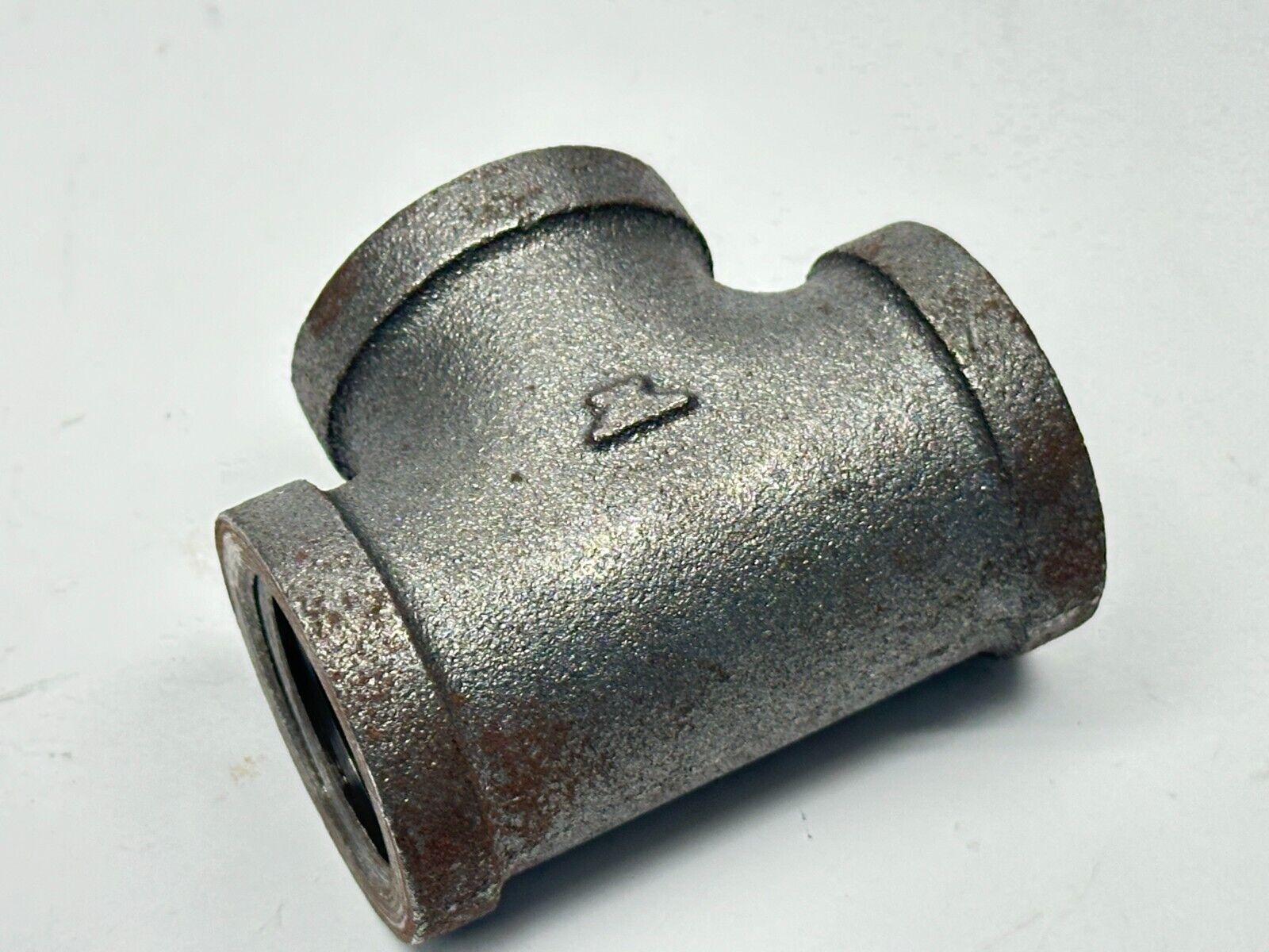 1" Cast Iron Tee Fitting - Maverick Industrial Sales