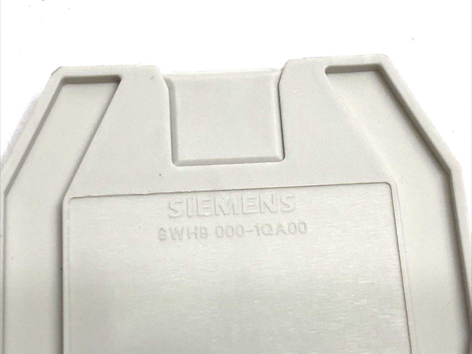 Siemens 8WH9000-1QA00 Two-Tier Terminal Block Cover LOT OF 12 - Maverick Industrial Sales