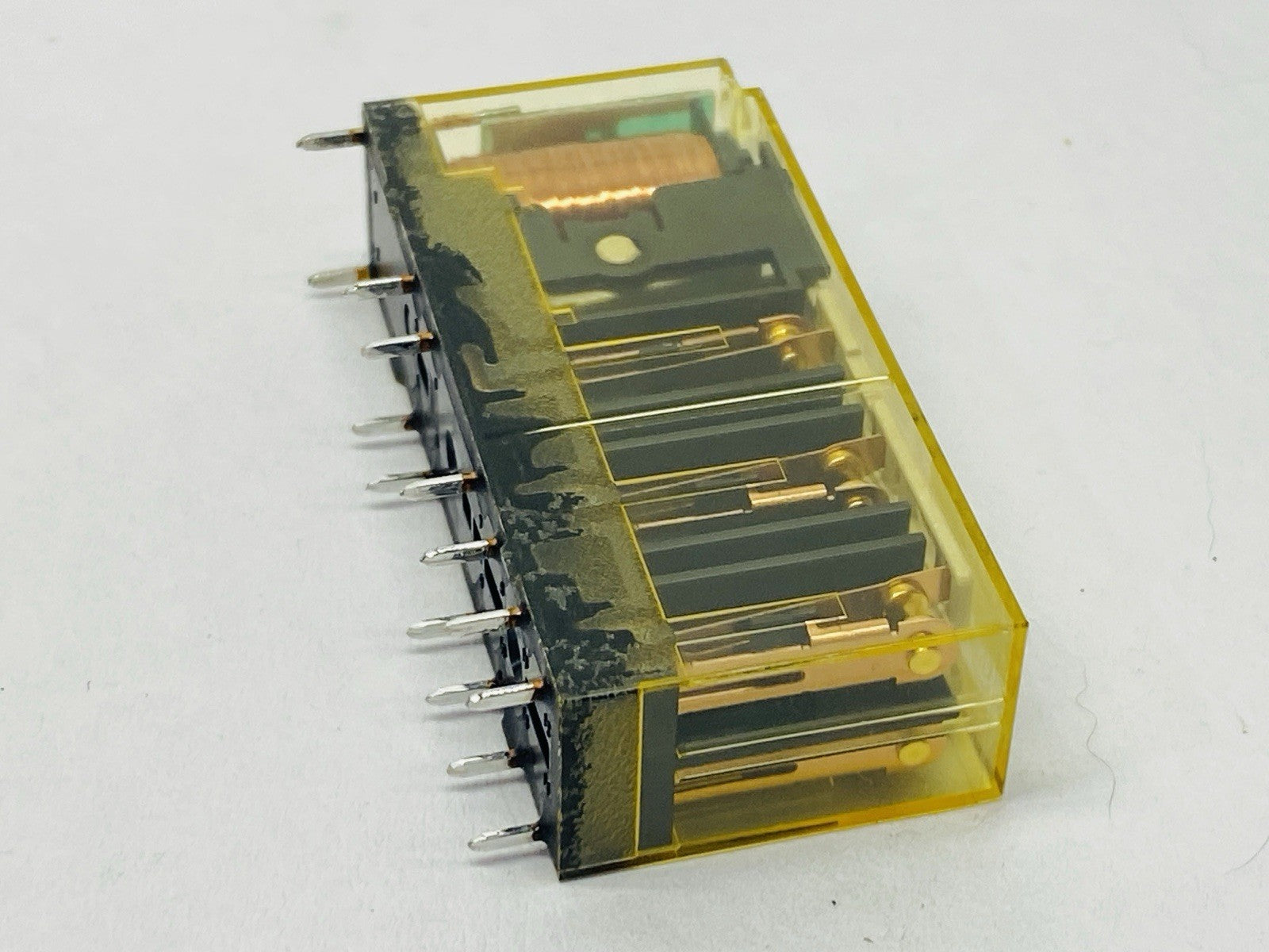 IDEC RF1V-5A1BL-D24 Force Guided Relay 5NO-1NC 6A 24VDC - Maverick Industrial Sales
